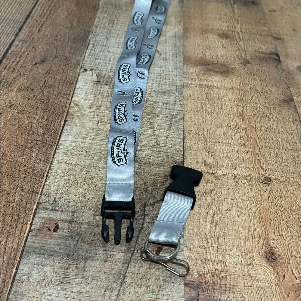 San Antonio Spurs NBA Lanyard  Pre owned good condition